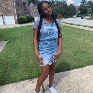 Meet your Posher, Desiree